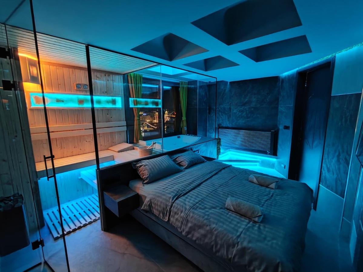 Smart Luxury Penthouse Suites - Private Sauna, Hot-Tub, Home Cinema At The Best Location In Skopje Eksteriør billede