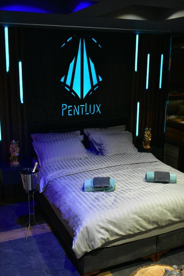 Smart Luxury Penthouse Suites - Private Sauna, Hot-Tub, Home Cinema At The Best Location In Skopje Eksteriør billede