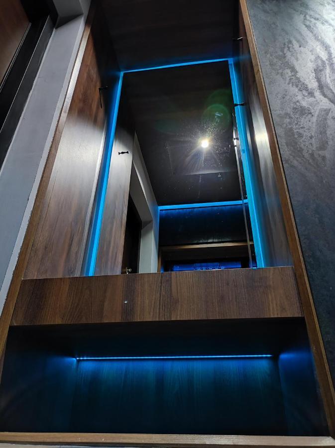 Smart Luxury Penthouse Suites - Private Sauna, Hot-Tub, Home Cinema At The Best Location In Skopje Eksteriør billede