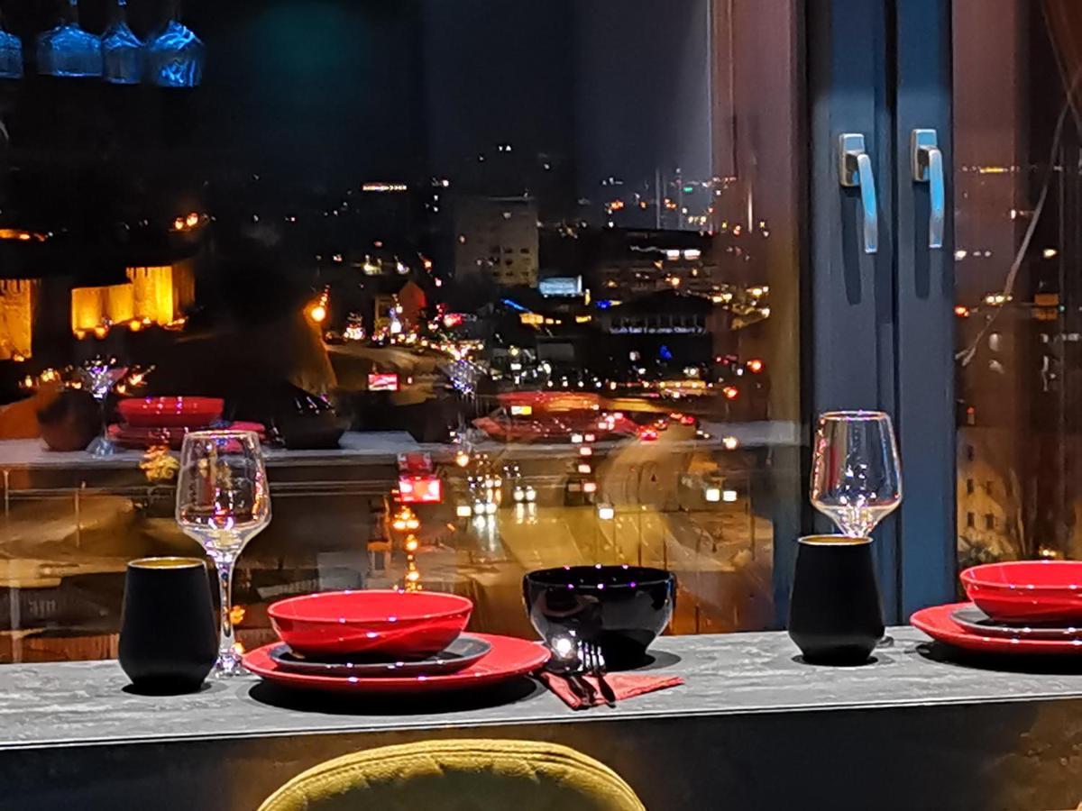 Smart Luxury Penthouse Suites - Private Sauna, Hot-Tub, Home Cinema At The Best Location In Skopje Eksteriør billede
